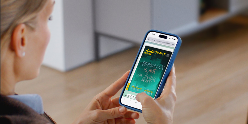 Magazin Soroptimist Intern als ePaper auf einem Handy-Bildschirm